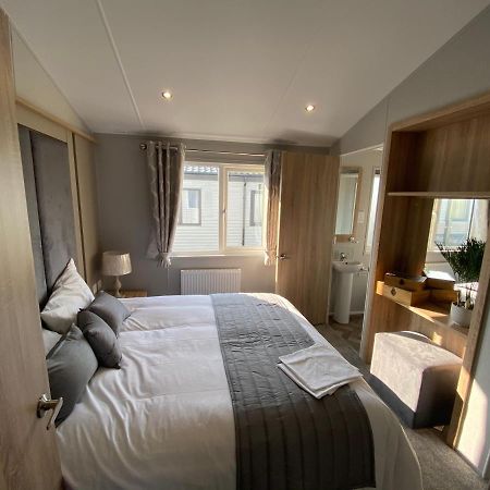 Sea View Beach Lodge Trecco Bay 3 Bedroom Порткоул Екстериор снимка