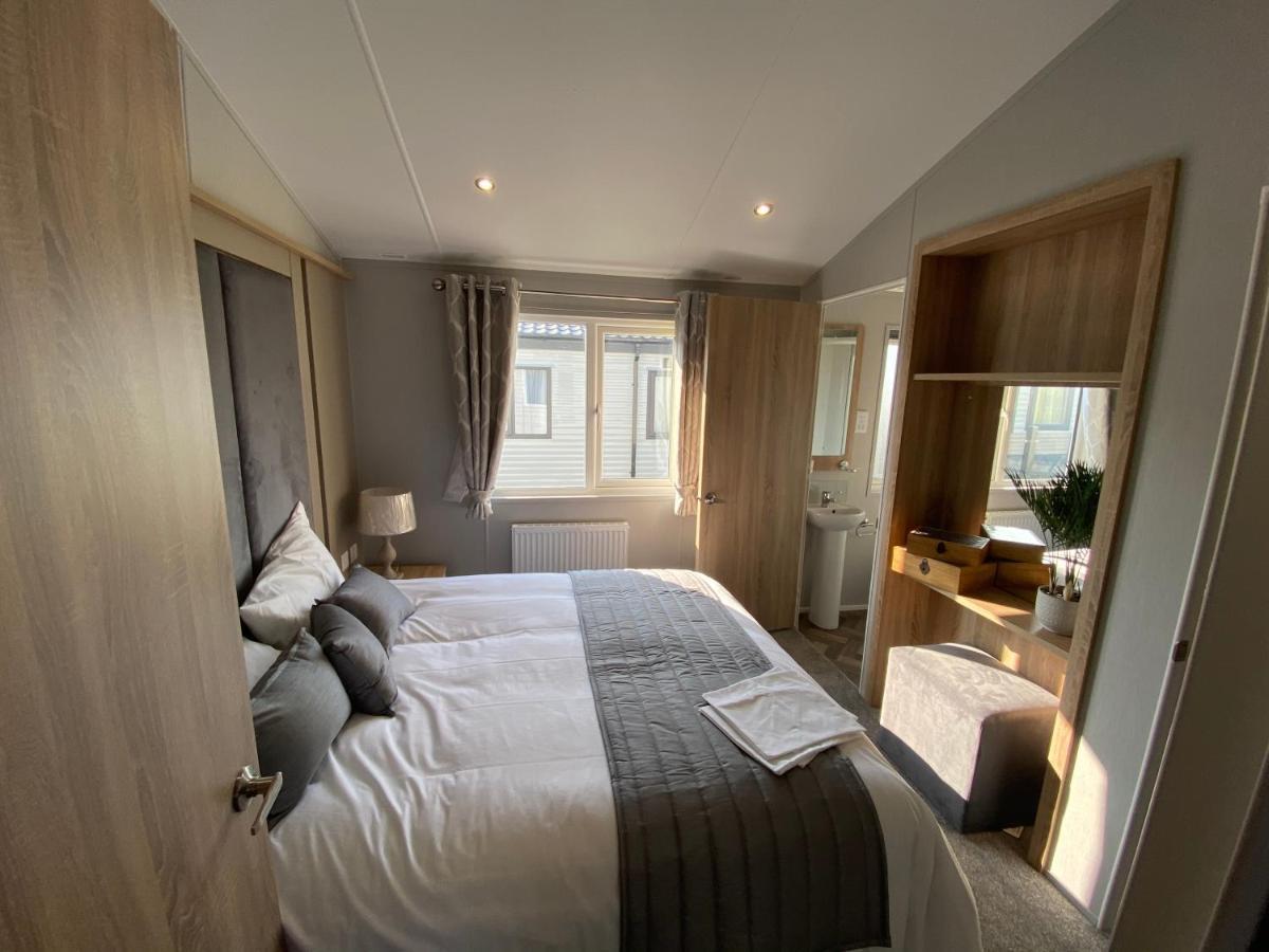 Sea View Beach Lodge Trecco Bay 3 Bedroom Порткоул Екстериор снимка